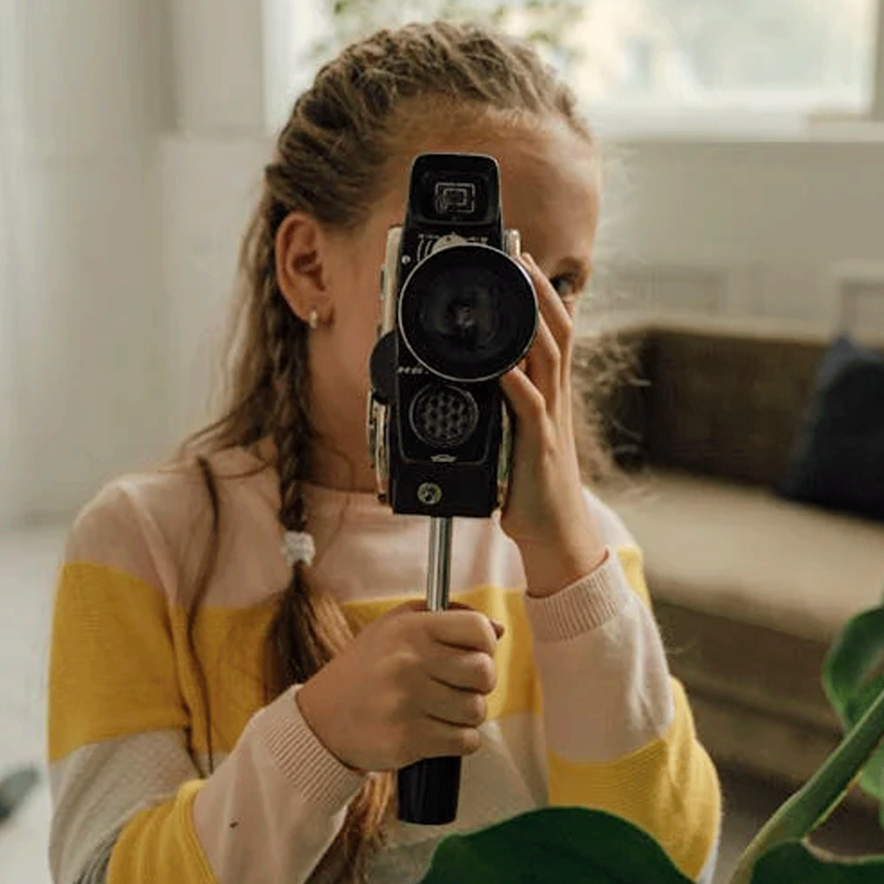 YOUNG FILMMAKER WORKSHOP
